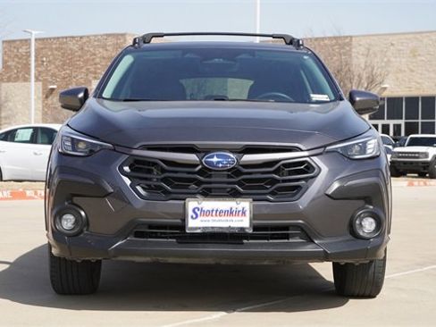 Used 2024 Subaru Crosstrek 2.5i Limited image 2