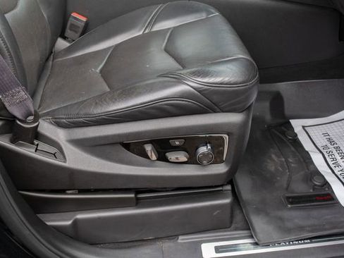 Used 2016 Cadillac Escalade Platinum image 31