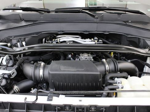 Used 2023 Ford Explorer Platinum w/ Premium Technology Package RWD image 35
