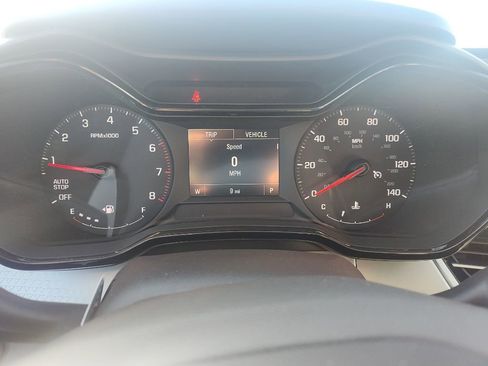 New 2026 Chevrolet Trax LS w/ LS Convenience Package FWD image 11