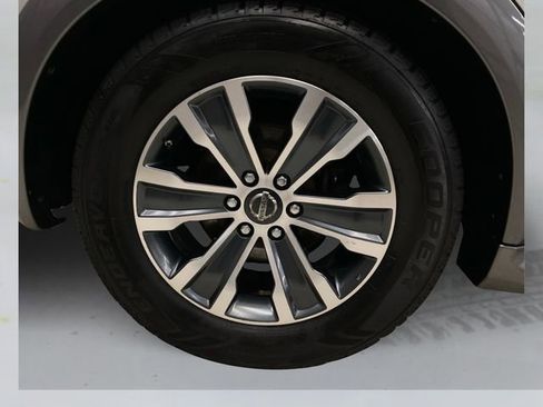 Used 2019 Nissan Armada SL w/ Premium Package image 17