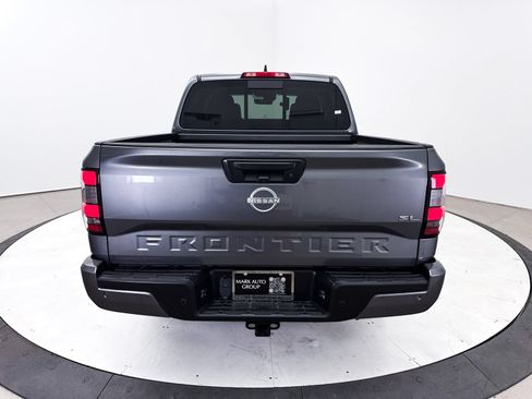 Used 2024 Nissan Frontier SL w/ Technology Package RWD image 16