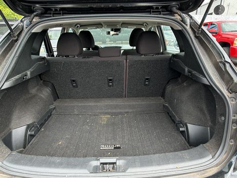 Used 2020 Nissan Rogue Sport S FWD image 13