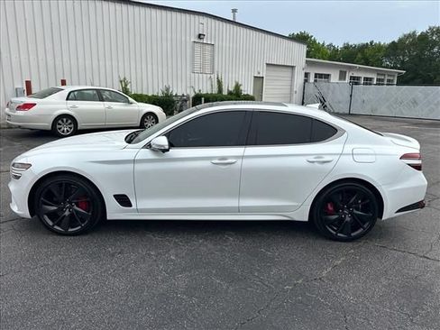 Used 2023 Genesis G70 3.3T w/ Sport Prestige Package RWD image 7