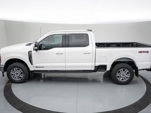New 2026 Ford F250 Lariat image 8