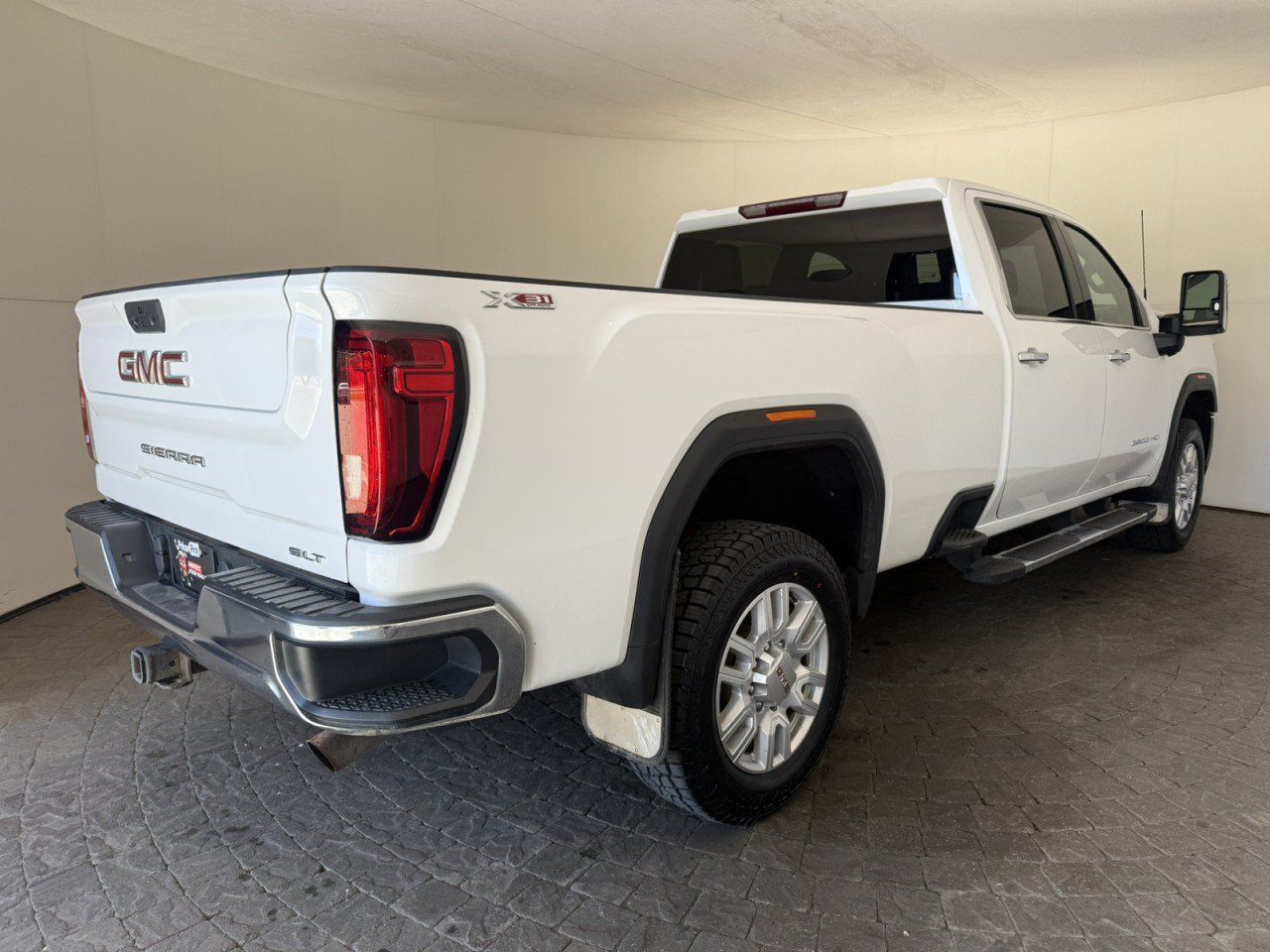 Used 2021 GMC Sierra 3500 SLT AWD/4WD image 9