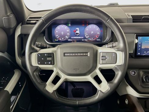 Used 2023 Land Rover Defender 110 X-Dynamic SE image 11
