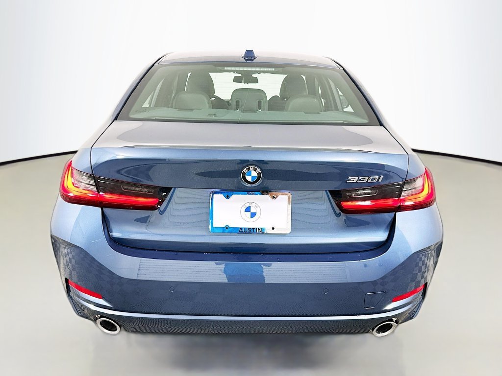 Used 2026 BMW 330i Sedan w/ Convenience Package RWD image 6
