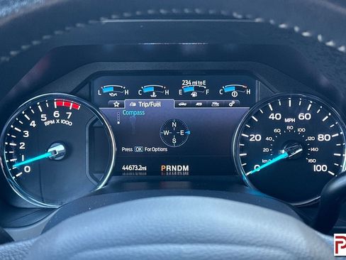 Used 2022 Ford F250 Lariat w/ Lariat Value Package image 30