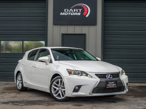 Used 2015 Lexus CT 200h FWD image 1