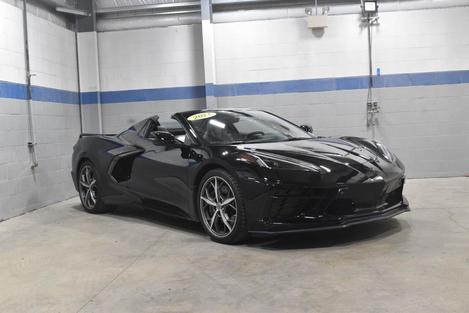 Used 2021 Chevrolet Corvette Stingray Premium Conv w/ Z51 Performance Package RWD image 33