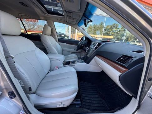 Used 2014 Subaru Outback 2.5i Limited image 12