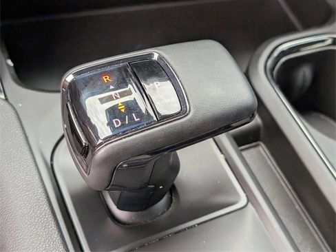 Used 2023 GMC Sierra 1500 AT4 w/ AT4 Premium Package image 19