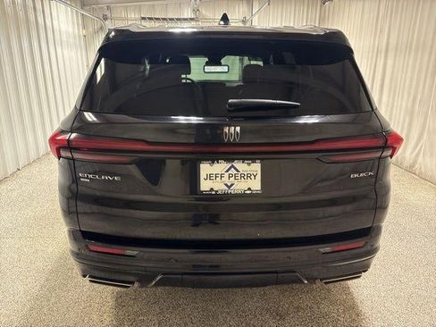 Used 2025 Buick Enclave Sport Touring image 5