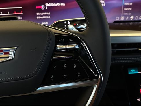 New 2026 Cadillac Escalade Platinum Sport w/ LPO, ONYX Package image 30