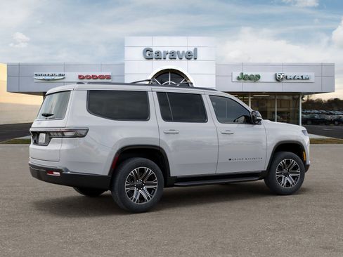 New 2026 Jeep Grand Wagoneer 4WD image 4