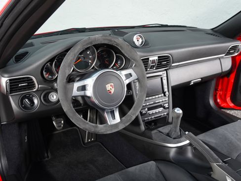 Used 2012 Porsche 911 Carrera GTS RWD image 15