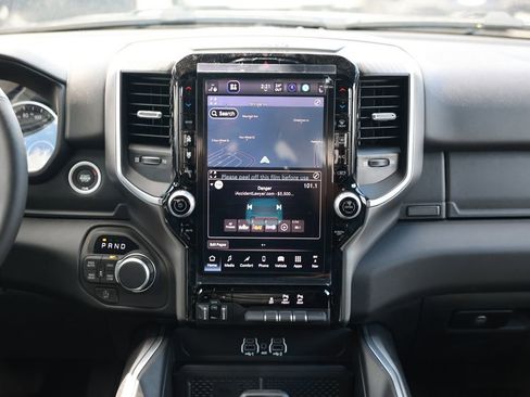 New 2026 RAM 1500 4x4 Crew Cab image 24