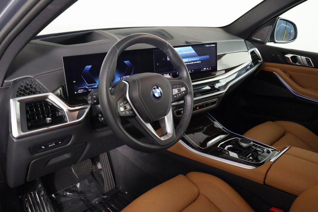 Certified 2026 BMW X5 xDrive50e w/ Climate Comfort Package AWD/4WD image 7