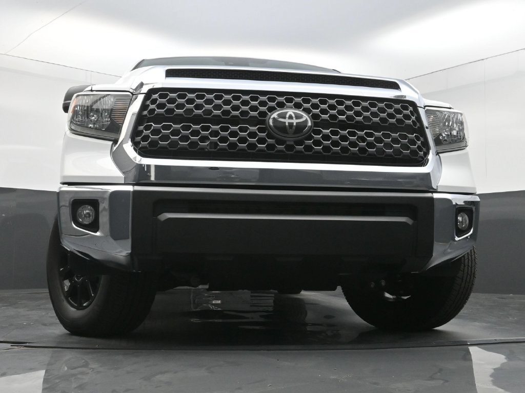 Used 2020 Toyota Tundra SR5 w/ SR5 Leather Package AWD/4WD image 23