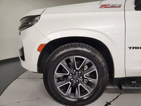 Used 2021 Chevrolet Tahoe Z71 w/ Luxury Package AWD/4WD image 11