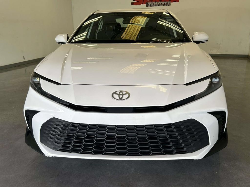 Certified 2025 Toyota Camry SE FWD image 8