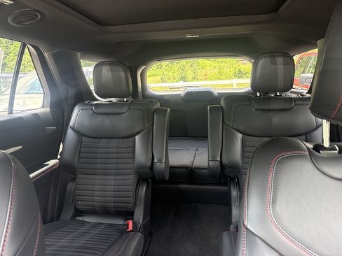 New 2026 Ford Explorer ST-Line w/ ST-Line Street Pack AWD/4WD image 23