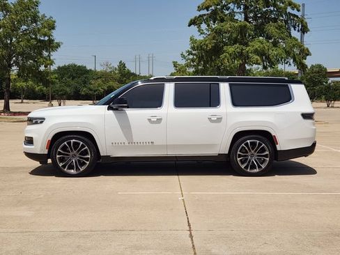 Used 2023 Jeep Grand Wagoneer L Series III w/ Rear Seat Video Group 1 AWD/4WD image 5