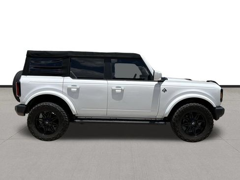 Used 2022 Ford Bronco Outer Banks AWD/4WD image 4