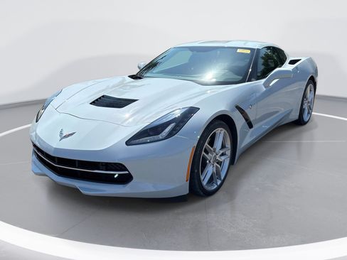 Used 2019 Chevrolet Corvette Stingray Coupe w/ 2LT Preferred Equipment Group RWD image 3