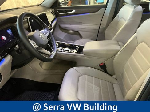 Certified 2025 Volkswagen Atlas SEL AWD/4WD image 15