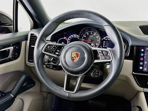Certified 2023 Porsche Cayenne Coupe AWD/4WD image 23