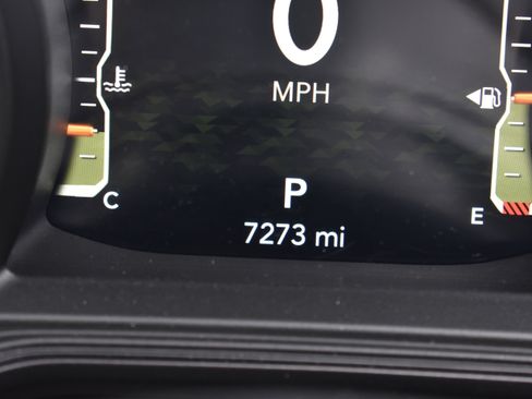 Used 2025 Jeep Wrangler Unlimited Rubicon image 36