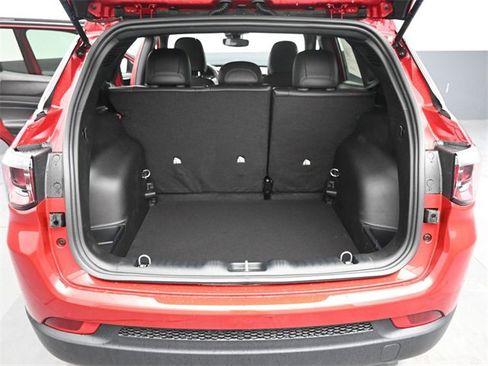 New 2026 Jeep Compass Latitude image 18