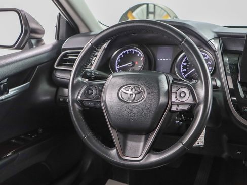 Used 2024 Toyota Camry SE FWD image 12