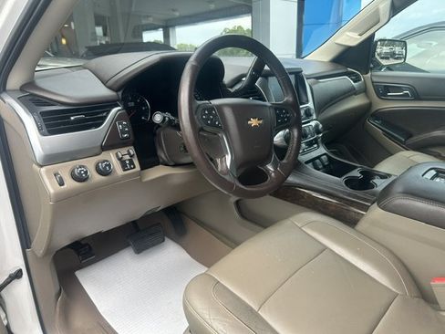 Used 2017 Chevrolet Suburban LT AWD/4WD image 18