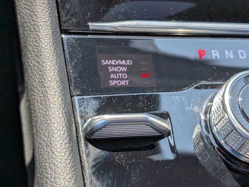 Used 2025 Jeep Grand Cherokee L Limited image 28