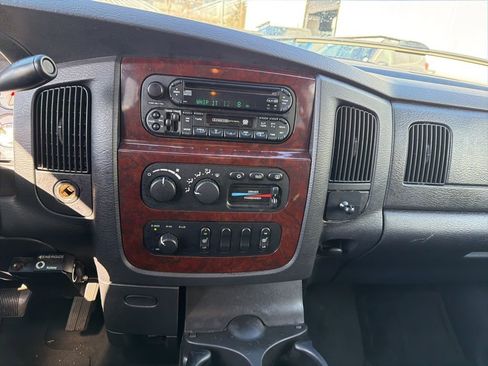 Used 2003 Dodge Ram 2500 Truck SLT image 10