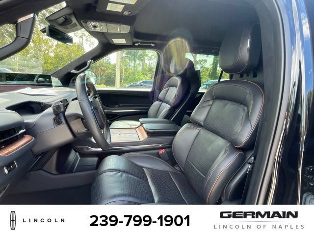 Used 2025 Lincoln Navigator L Black Label AWD/4WD image 10