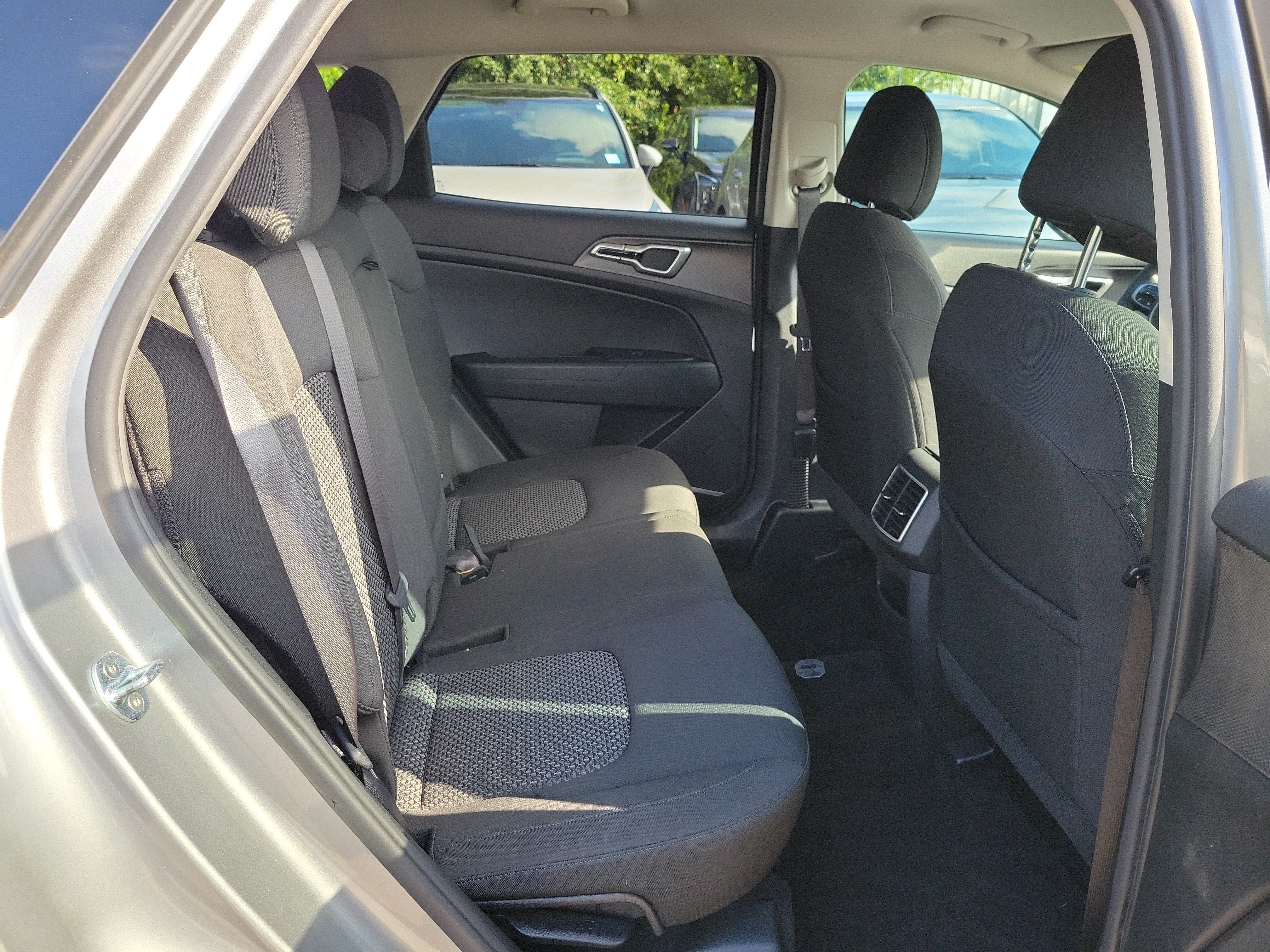 Certified 2023 Kia Sportage LX FWD image 12