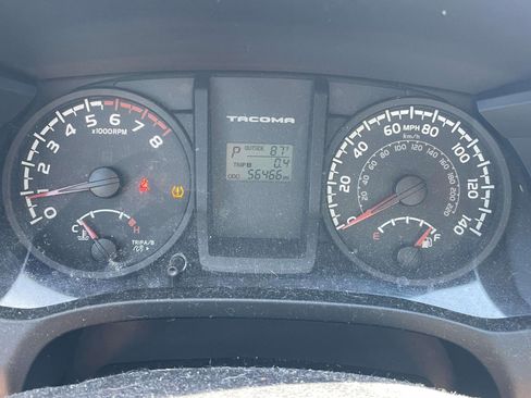 Used 2016 Toyota Tacoma SR image 26