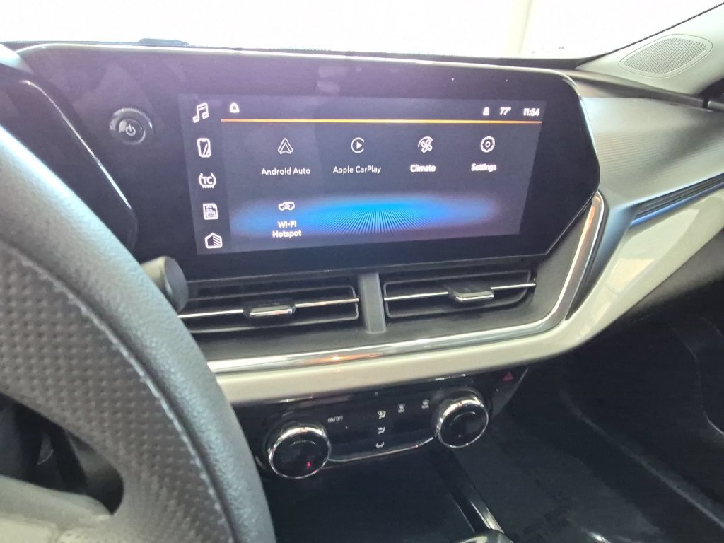 Used 2026 Chevrolet Trax LT FWD image 15