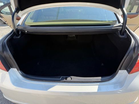 Used 2011 Lexus LS 460 Luxury image 40