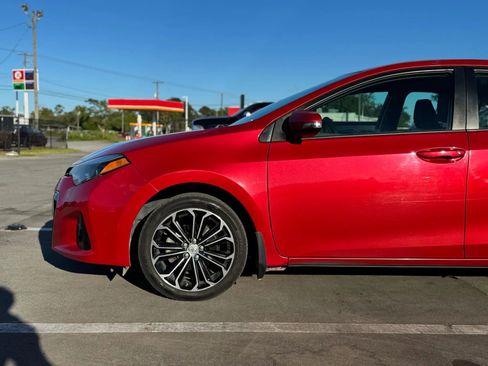 Used 2015 Toyota Corolla S image 8