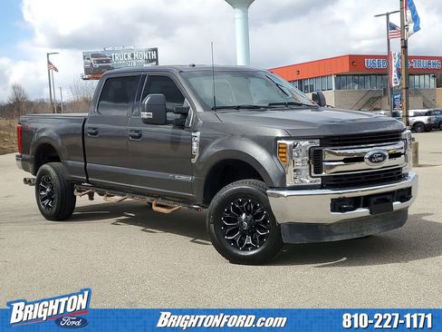 Used 2019 Ford F250 XLT image 1