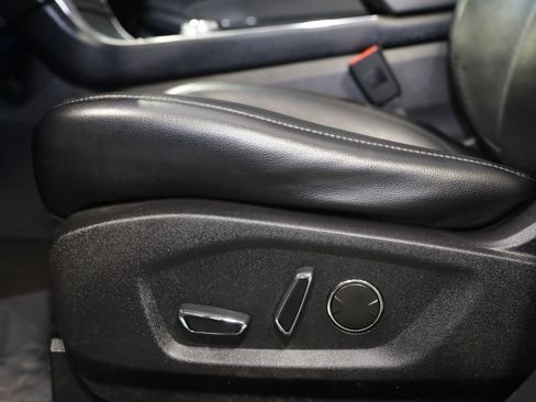 Used 2019 Ford Edge Titanium AWD/4WD image 13