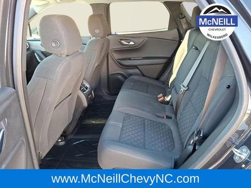 Used 2022 Chevrolet Blazer LT image 9