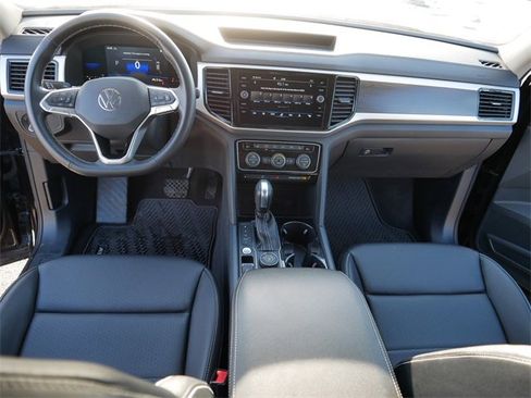 Used 2022 Volkswagen Atlas SE w/ Black Wheel Package image 22