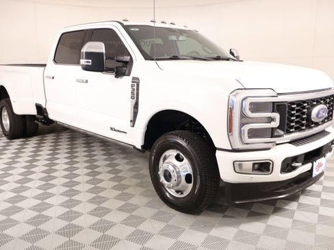 Used 2024 Ford F350 Platinum AWD/4WD image 1