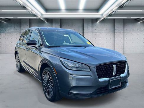 Used 2022 Lincoln Corsair AWD w/ Equipment Group 101A image 2